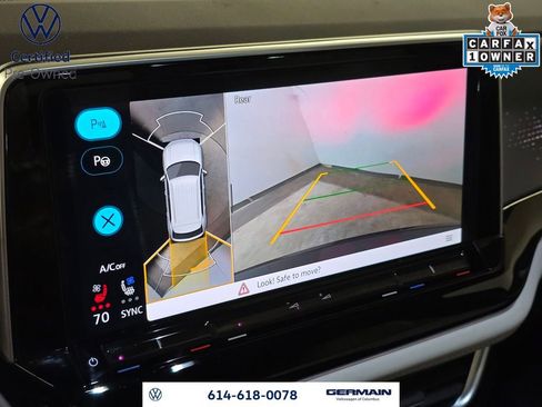 Certified 2025 Volkswagen Atlas Cross Sport SEL Premium R-Line image 31