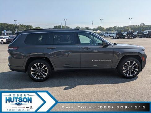 New 2025 Jeep Grand Cherokee L Overland w/ Advanced Protech Group III image 6