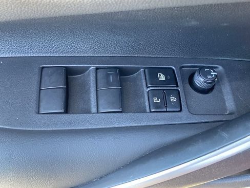 Certified 2024 Toyota Corolla SE FWD image 13