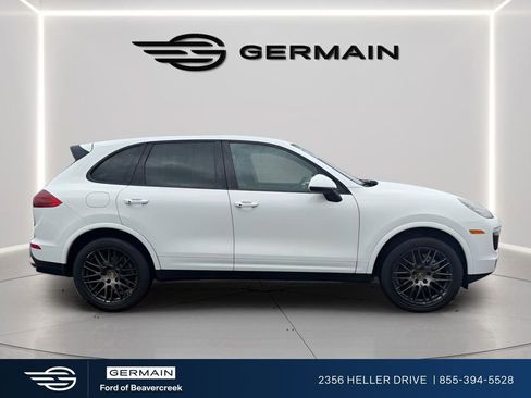 Used 2017 Porsche Cayenne Platinum Edition w/ Premium Package Plus (PJX) AWD/4WD image 8