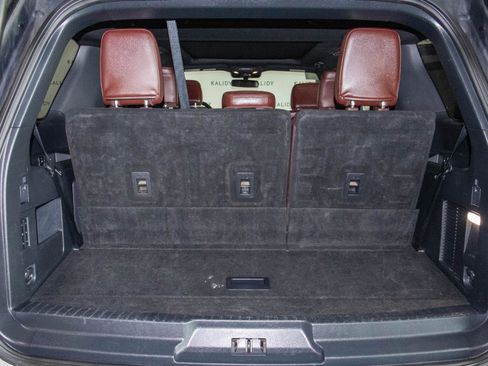 Used 2024 Ford Expedition Limited image 25