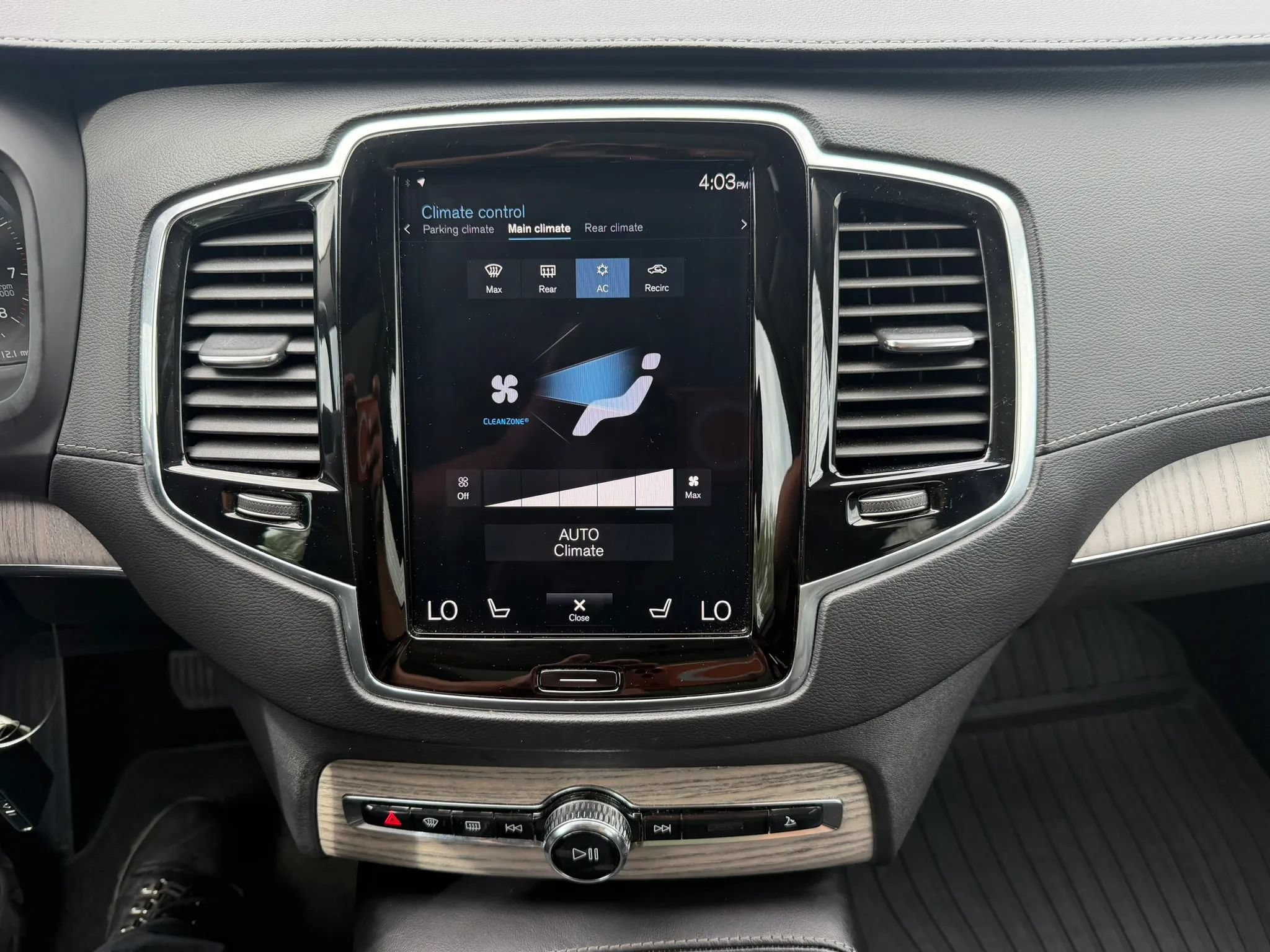 Used 2022 Volvo XC90 T6 Inscription w/ Climate Package AWD/4WD image 17
