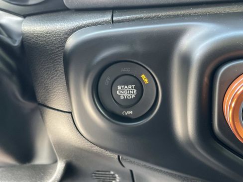 Used 2022 Jeep Gladiator Mojave w/ LED Lighting Group image 18