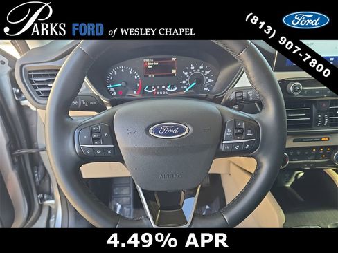 Used 2022 Ford Escape SE w/ SE Sport Appearance Package image 27