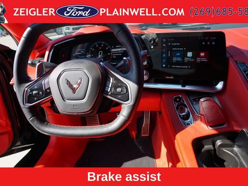 Used 2024 Chevrolet Corvette Stingray Premium Conv w/ Z51 Performance Package RWD image 15