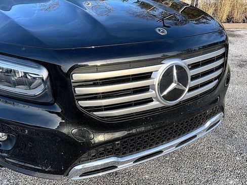 Certified 2025 Mercedes-Benz GLB 250 4MATIC image 5