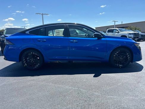 New 2026 Nissan Sentra SR w/ SR All Weather Package FWD image 6