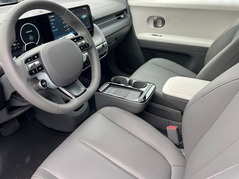 Certified 2025 Hyundai Ioniq 5 SEL image 13