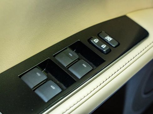 Used 2017 Lexus ES 350 w/ Luxury Package FWD image 26