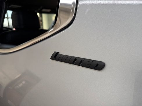 Used 2025 Toyota Tundra Limited image 12