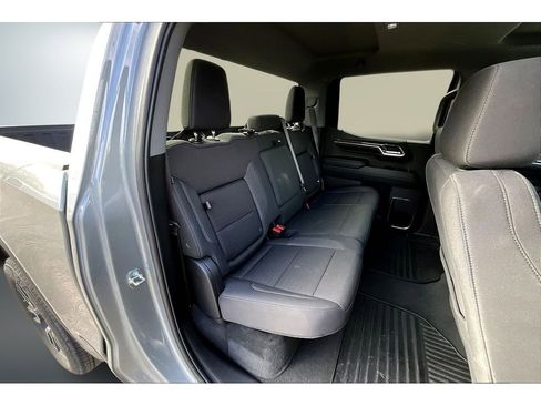 Used 2024 GMC Sierra 1500 Elevation image 25