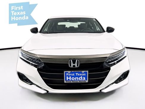 Used 2022 Honda Accord Sport image 2