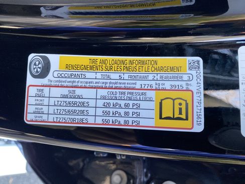 Used 2023 Chevrolet Silverado 3500 High Country image 38