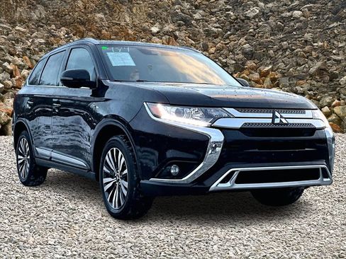 Used 2020 Mitsubishi Outlander SE image 10