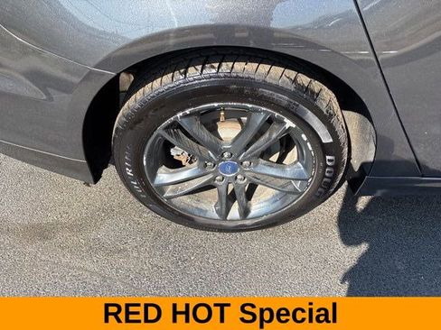 Used 2018 Ford Fusion SE image 42