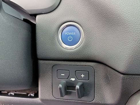 Used 2024 Toyota Tundra Limited image 28