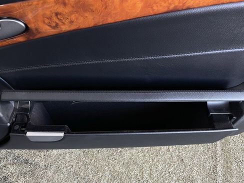 Used 2009 Mercedes-Benz SL 550 w/ Premium I Pkg image 31