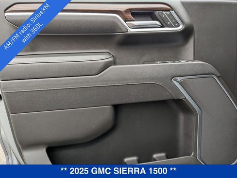 Used 2025 GMC Sierra 1500 SLT image 14