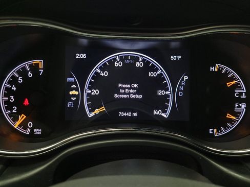 Used 2019 Jeep Grand Cherokee Laredo image 23