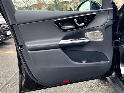 Used 2026 Mercedes-Benz GLC 300 4MATIC image 17