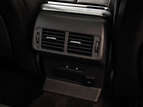 Used 2023 Land Rover Range Rover Velar R-Dynamic S image 35