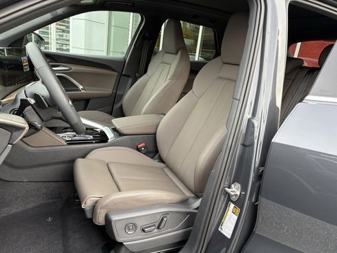 New 2025 Audi Q5 Premium Plus image 9