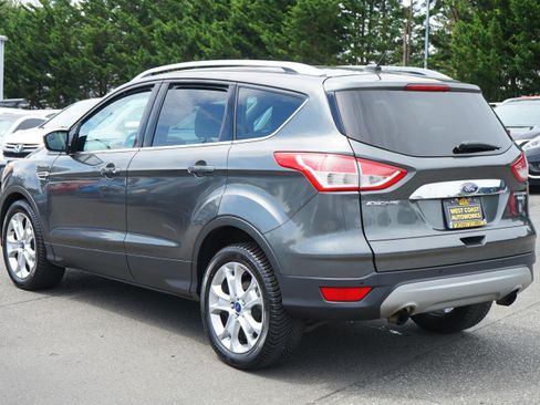Used 2016 Ford Escape Titanium AWD/4WD image 3
