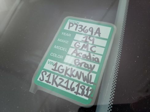 Certified 2019 GMC Acadia SLT image 24