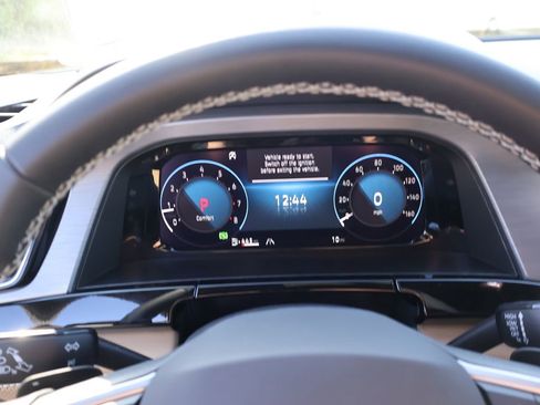 New 2026 Volkswagen Atlas Cross Sport SE image 34