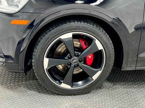 Used 2019 Audi SQ5 Premium Plus w/ Premium Plus Package image 36