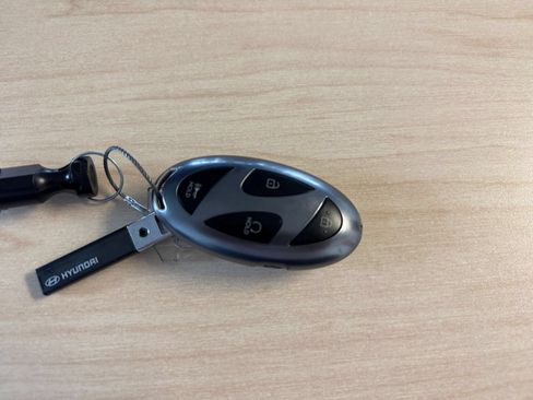 Used 2026 Hyundai Elantra Sport FWD image 21