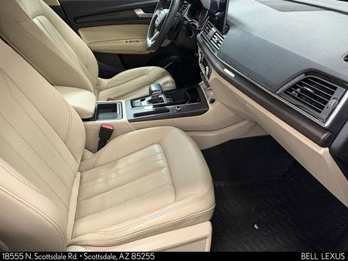 Used 2022 Audi Q5 2.0T Premium w/ Convenience Package AWD/4WD image 29