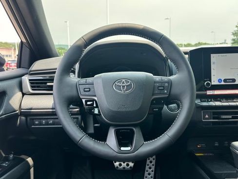 Used 2026 Toyota Camry SE w/ Convenience Package FWD image 33
