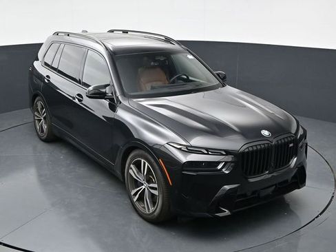 Used 2023 BMW X7 M60i AWD/4WD image 27