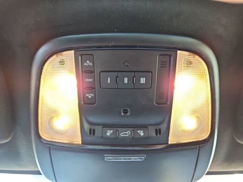 Used 2022 Dodge Durango Citadel image 23