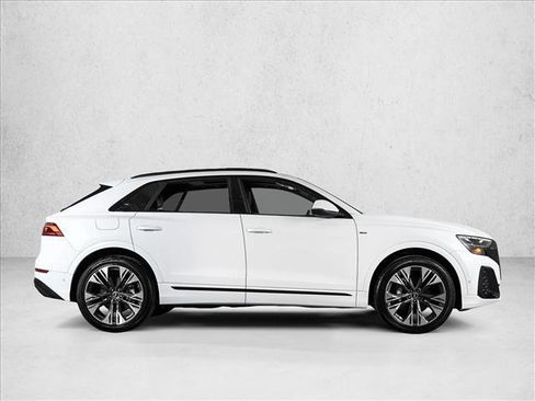 Certified 2026 Audi Q8 Prestige w/ Prestige Package AWD/4WD image 4