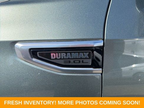 Used 2023 GMC Yukon XL Denali w/ Denali Reserve Package image 4