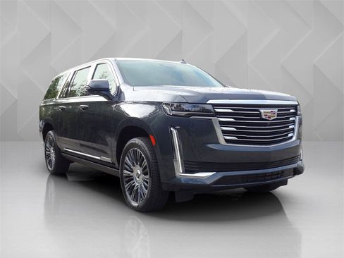 Used 2022 Cadillac Escalade ESV Premium Luxury Platinum w/ LPO, Floor Liner Package image 7