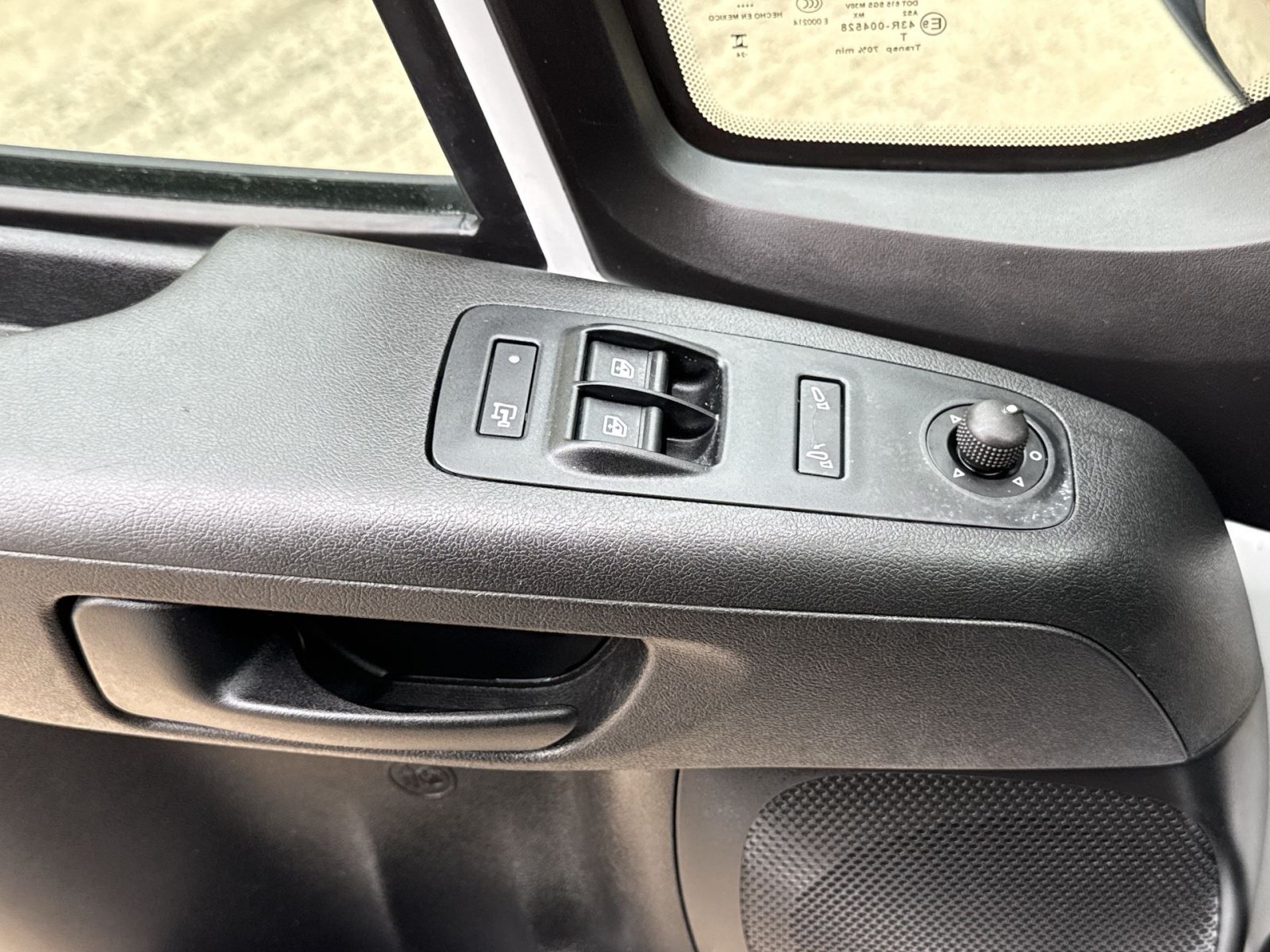 Used 2024 RAM ProMaster 2500 w/ Convenience Group FWD image 26