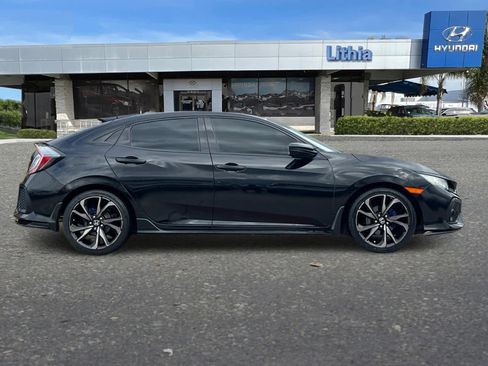 Used 2019 Honda Civic Sport image 9