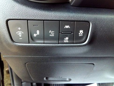 Used 2021 Hyundai Kona Ultimate FWD image 15