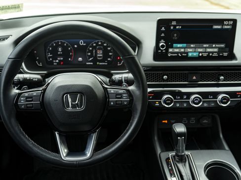 Used 2023 Honda Civic Touring image 19