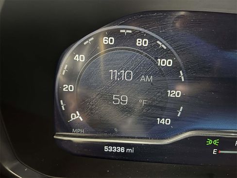 Used 2024 Chevrolet Suburban Premier image 25