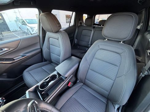 Used 2025 Chevrolet Equinox LT image 35