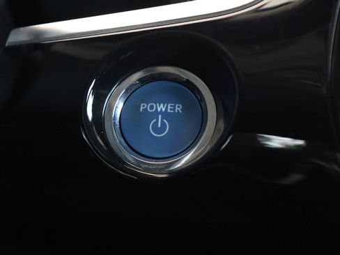 Used 2018 Toyota Prius Four w/ Advanced Technology Package FWD image 36