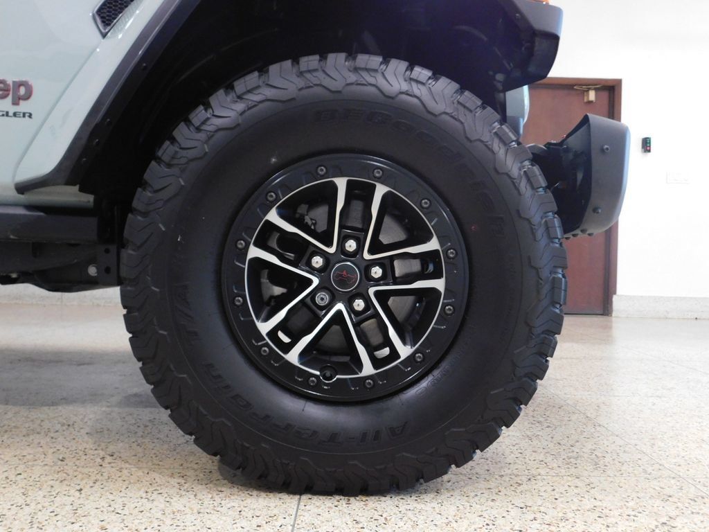 Used 2024 Jeep Wrangler Unlimited Rubicon AWD/4WD image 78
