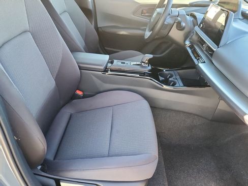 Used 2025 Toyota Prius LE image 14