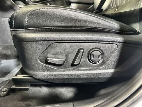 Used 2025 Kia Sportage X-Line w/ Premium Package AWD/4WD image 14