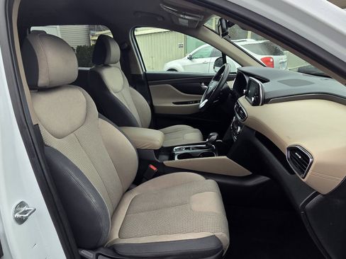 Used 2019 Hyundai Santa Fe SEL image 14