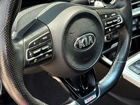 Used 2018 Kia Stinger GT2 AWD/4WD image 30